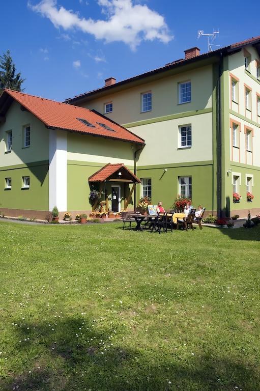 Pension Marathon Vrchlabí Exteriör bild