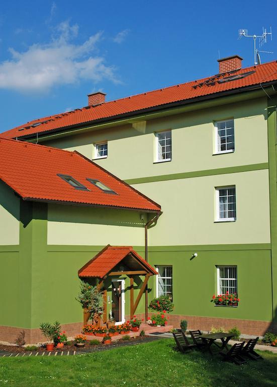Pension Marathon Vrchlabí Exteriör bild