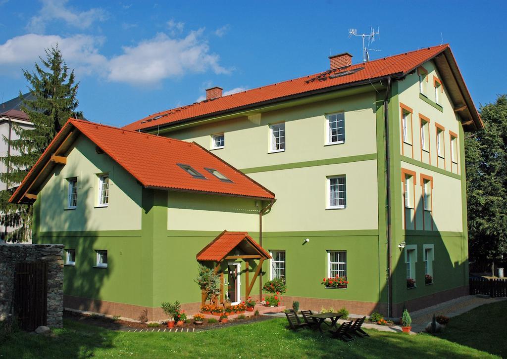 Pension Marathon Vrchlabí Exteriör bild